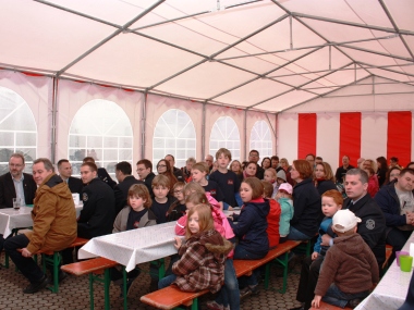 Das Festzelt war voll besetzt