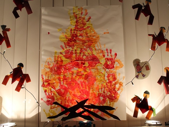 Feuer beleuchtet